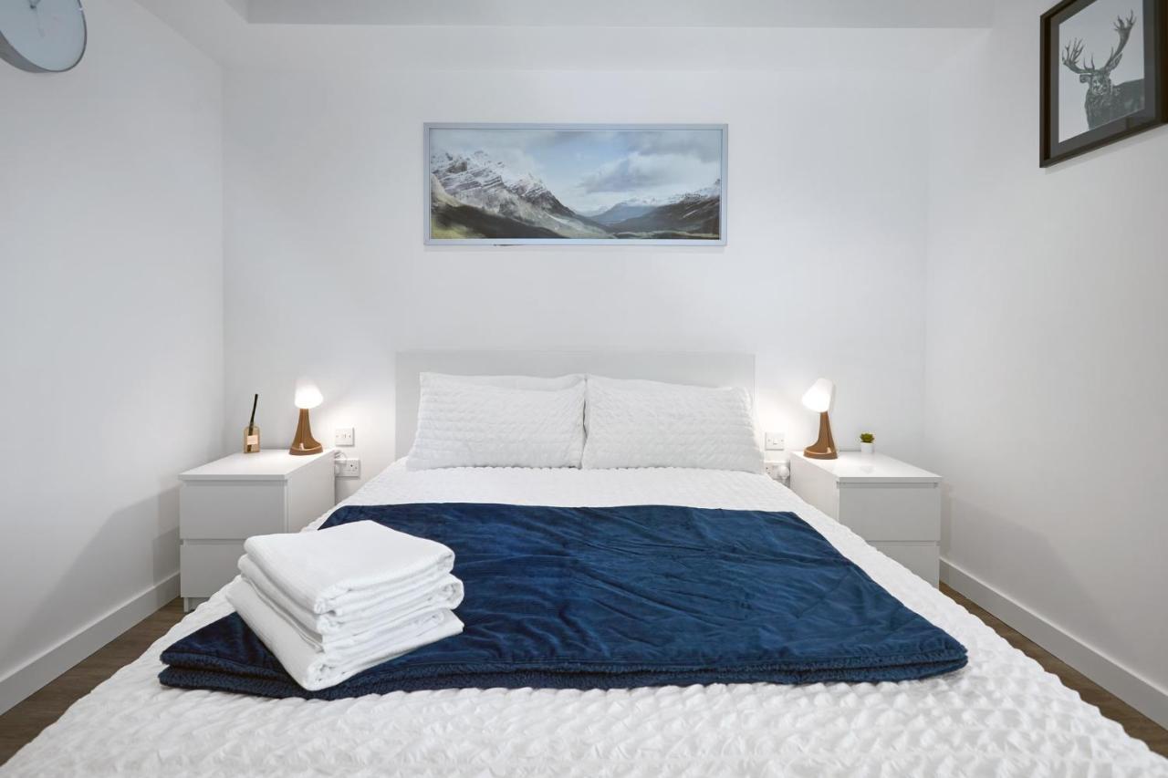 Morden Lovely 3Bedroom Apartment London Abbey Wood Zewnętrze zdjęcie