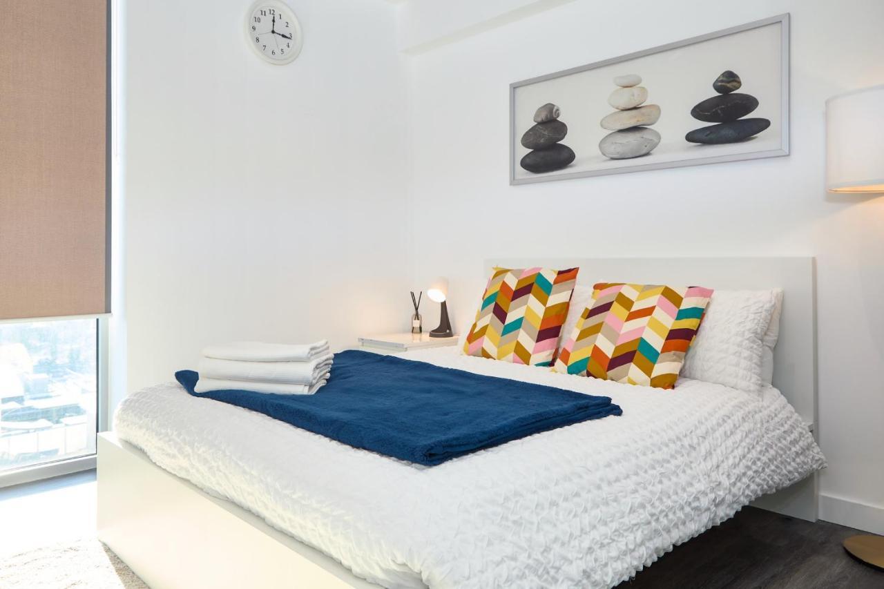 Morden Lovely 3Bedroom Apartment London Abbey Wood Zewnętrze zdjęcie