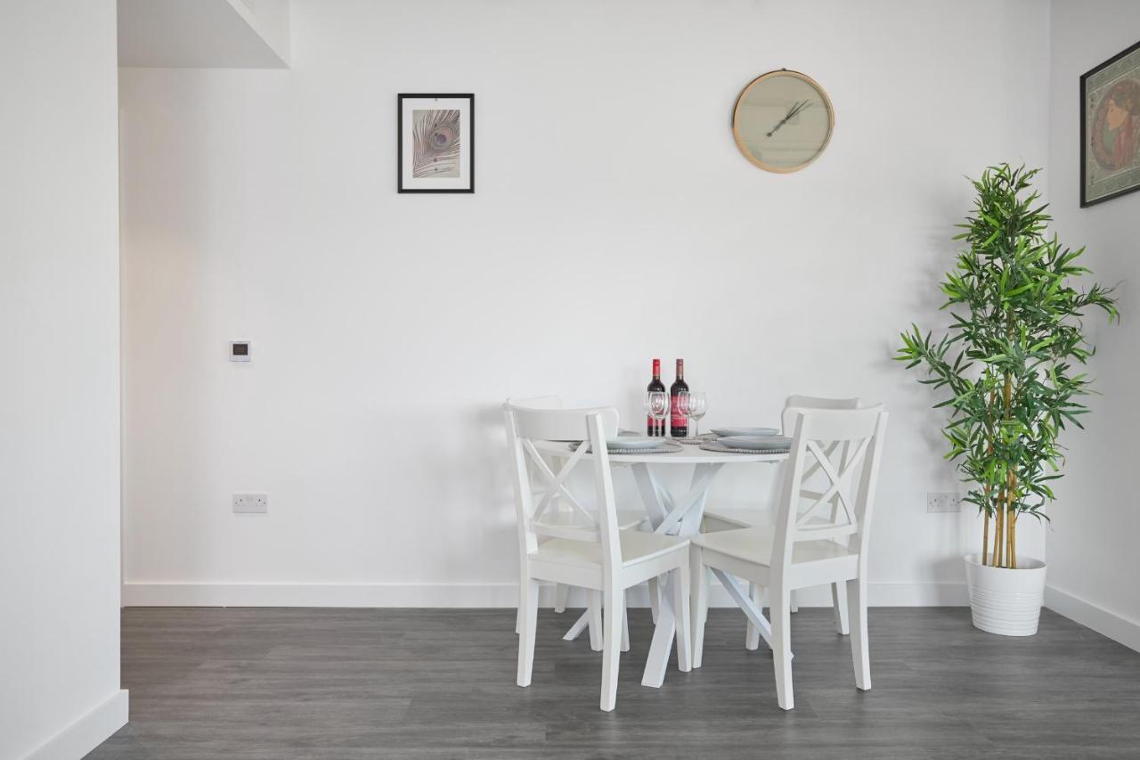 Morden Lovely 3Bedroom Apartment London Abbey Wood Zewnętrze zdjęcie
